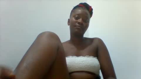 queen_diveer online show from October 2025 03:12:02 PM