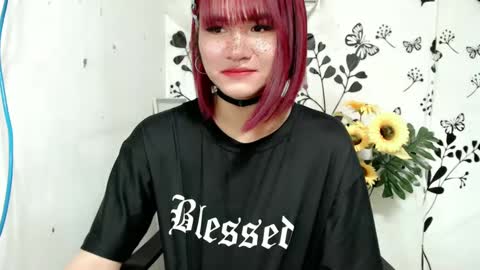 Snapshot of queen_elicktra chatting on December 2024 08:31:02 AM JOY online show from December 2024 08:31:02 AM