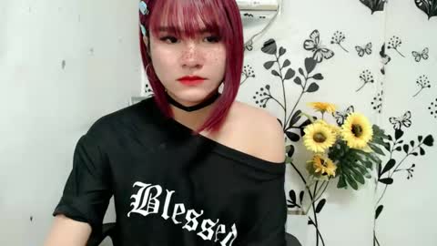 Snapshot of queen_elicktra chatting on December 2024 01:45:02 PM JOY online show from December 2024 01:45:02 PM
