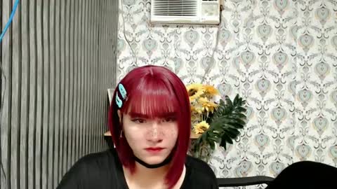 Snapshot of queen_elicktra chatting on February 2025 03:56:02 AM JOY online show from February 2025 03:56:02 AM