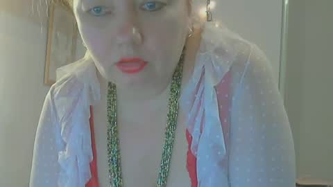 Snapshot of queen_jane8 chatting on December 2024 02:44:01 PM queen_jane8 online show from December 2024 02:44:01 PM