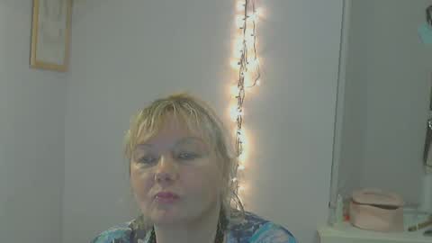 Snapshot of queen_jane8 chatting on February 2025 04:05:02 PM queen_jane8 online show from February 2025 04:05:02 PM