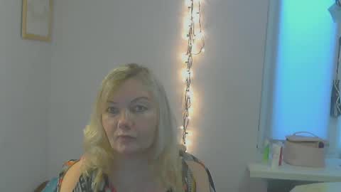 Snapshot of queen_jane8 chatting on March 2025 12:56:02 PM queen_jane8 online show from March 2025 12:56:02 PM