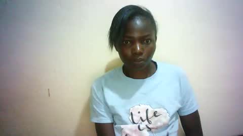 Snapshot of queen_joan chatting on February 2025 01:02:02 AM queen_joan online show from February 2025 01:02:02 AM