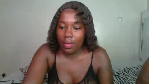 queen_mira online show from September 2025 10:37:01 AM