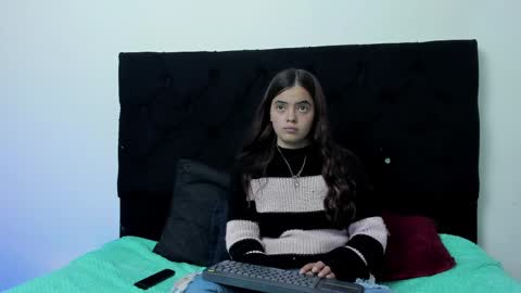 queen_misy online show from April 2026 08:17:01 PM