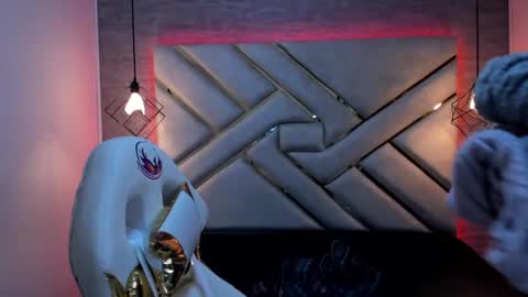   online show from December 2024 12:01:02 PM