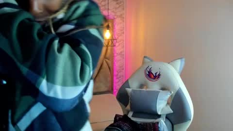   online show from January 2025 11:53:02 AM