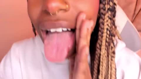   online show from January 2025 02:57:01 PM