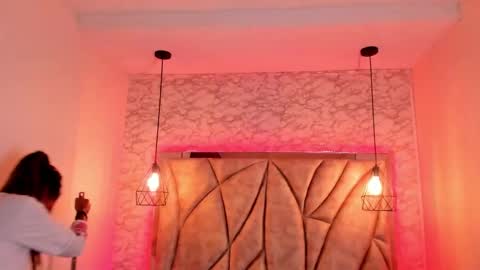   online show from February 2025 09:49:01 PM