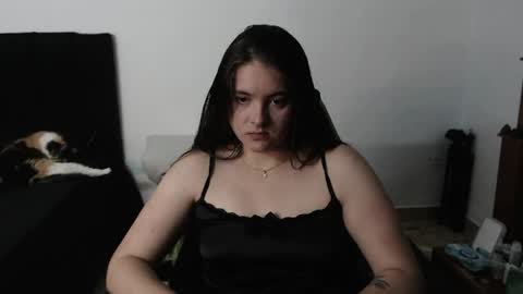 Queen Val online show from April 2026 12:02:01 AM