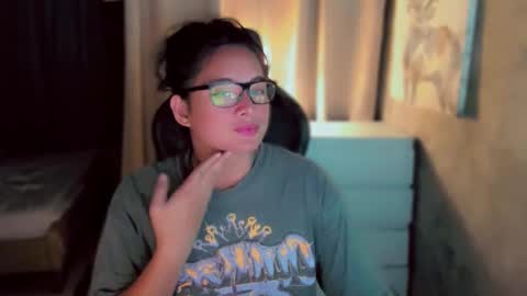 Snapshot of queenarthalia chatting on October 2025 07:07:02 AM ARTHA online show from October 2025 07:07:02 AM