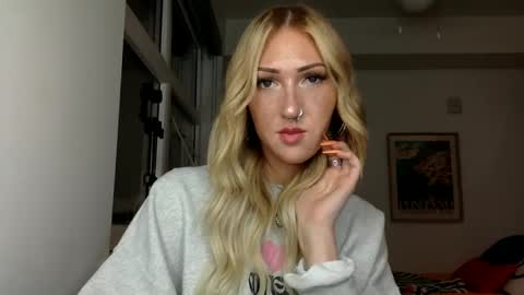 Ani Summers online show from October 2025 05:48:02 AM