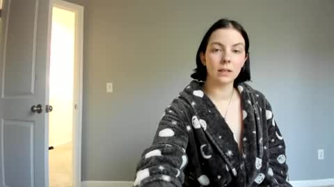 Snapshot of queenb2626 chatting on June 2026 10:41:02 PM Queen Blaire online show from June 2026 10:41:02 PM