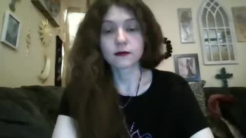 Snapshot of queencrimsonlvx chatting on April 2026 02:42:01 AM queencrimsonlvx online show from April 2026 02:42:01 AM