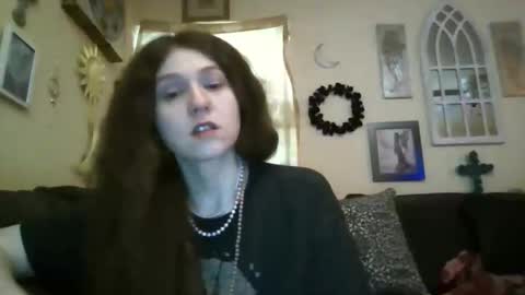 Snapshot of queencrimsonlvx chatting on May 2026 07:57:02 AM queencrimsonlvx online show from May 2026 07:57:02 AM