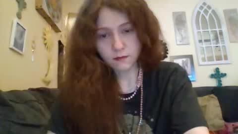 Snapshot of queencrimsonlvx chatting on May 2026 08:03:02 PM queencrimsonlvx online show from May 2026 08:03:02 PM