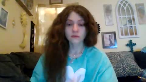 Snapshot of queencrimsonlvx chatting on June 2026 02:14:02 AM queencrimsonlvx online show from June 2026 02:14:02 AM