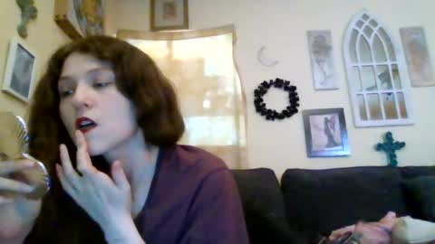 Snapshot of queencrimsonlvx chatting on June 2026 09:41:02 AM queencrimsonlvx online show from June 2026 09:41:02 AM