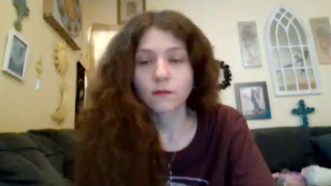 Snapshot of queencrimsonlvx chatting on June 2026 12:19:01 AM queencrimsonlvx online show from June 2026 12:19:01 AM