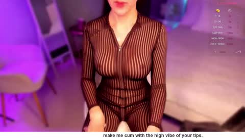 Snapshot of queendominationxx chatting on February 2025 04:47:02 AM Miss Anfisa online show from February 2025 04:47:02 AM