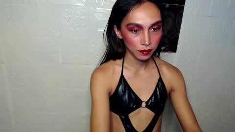 just call me QUEEN and ill be there online show from February 2025 06:40:02 PM