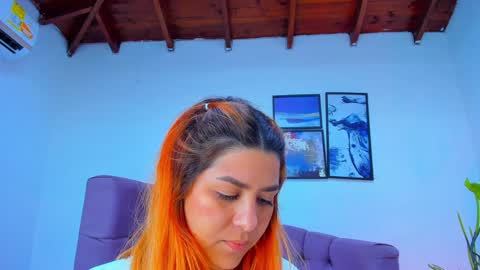 Queen online show from January 2025 01:52:01 AM