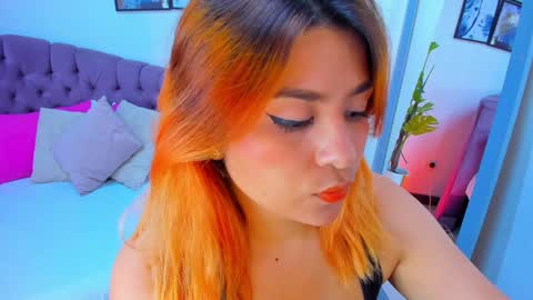 Queen online show from February 2025 07:05:02 PM