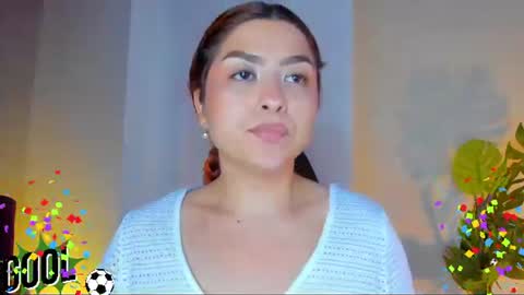 Snapshot of queengrett chatting on June 2026 06:34:01 PM Queen online show from June 2026 06:34:01 PM
