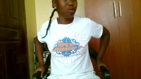 queenleona61 online show from July 2026 07:48:01 AM