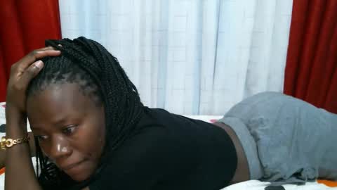 queenninaa online show from January 2026 08:18:01 AM