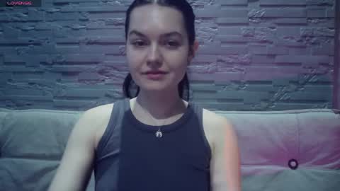 QueenOfModels online show from April 2026 05:32:01 PM