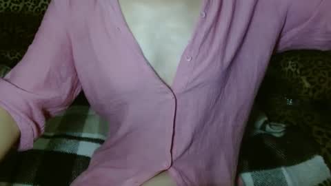 Snapshot of queenoftenderness chatting on December 2024 05:55:01 PM queenoftenderness online show from December 2024 05:55:01 PM