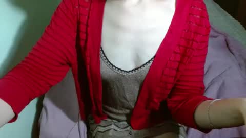 Snapshot of queenoftenderness chatting on January 2025 05:26:02 PM queenoftenderness online show from January 2025 05:26:02 PM