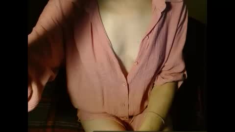 Snapshot of queenoftenderness chatting on February 2025 05:12:01 PM queenoftenderness online show from February 2025 05:12:01 PM