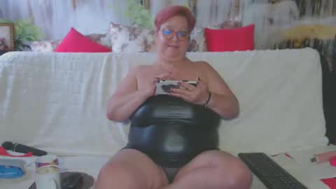 QueenPammy online show from January 2025 01:10:01 PM