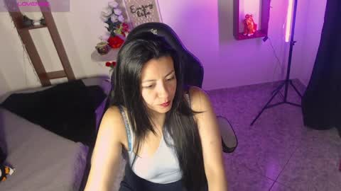 queenrose94 online show from April 2026 12:38:01 PM