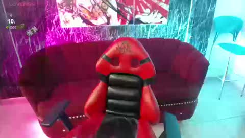 Snapshot of queenrosse_m chatting on September 2025 01:22:02 PM Queen Rose online show from September 2025 01:22:02 PM