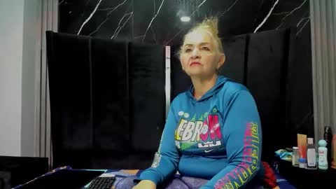 queenstarhyl online show from March 2026 02:39:01 AM