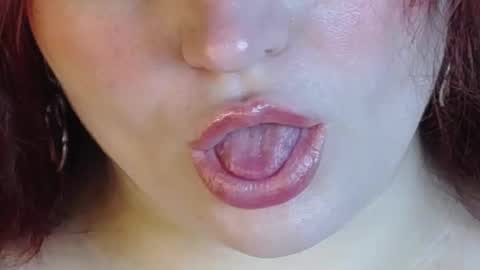 Queen Stasy online show from November 2025 07:30:01 PM