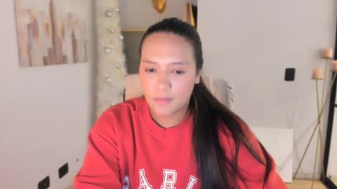 Val  -  online show from January 2025 04:43:01 AM