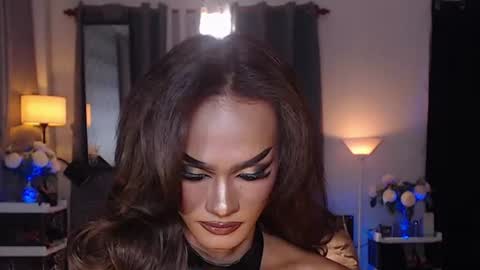 Snapshot of queenvalentinats chatting on June 2026 01:53:02 PM ValentinaMoone online show from June 2026 01:53:02 PM