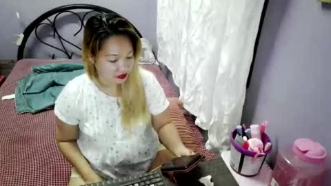 quelly40 online show from October 2025 07:05:02 PM