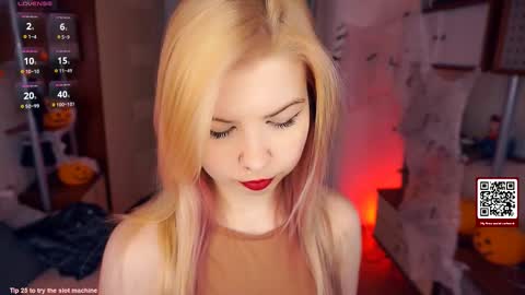 Tate online show from November 2025 04:25:02 AM