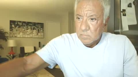 Jim online show from October 2025 02:18:01 AM