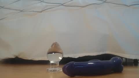 Snapshot of quickshotsissy chatting on February 2026 05:44:02 PM SissyAlli online show from February 2026 05:44:02 PM