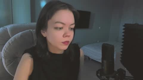 quietluxury online show from March 2026 12:44:02 PM