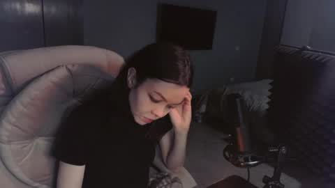 quietluxury online show from April 2026 08:00:02 PM