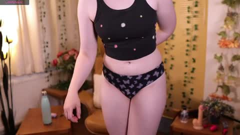 QuinnMonroe online show from June 2026 06:46:02 PM