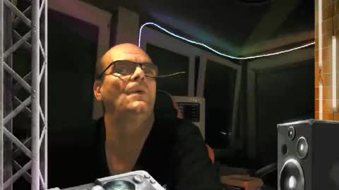 dj mike online show from October 2025 07:36:02 PM